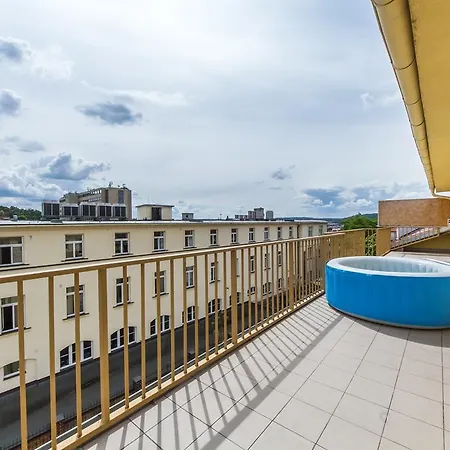 Apartment Party Flat In City Center